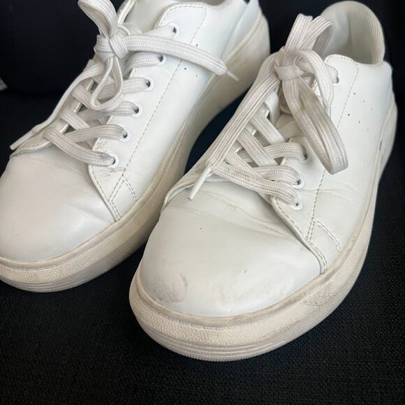 Time and Tru White Chunky Lace Up Athletic Tennis Sneaker Shoes Size 9 - Picture 2 of 16
